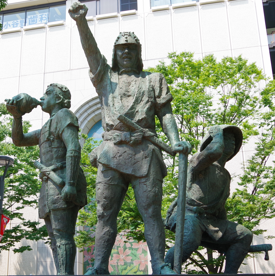 滝川毘堂の屋外彫刻『武者群像』@さいたま市浦和区・浦和駅西口
