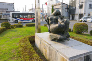 屋外彫刻『泉の愛』＠埼玉県行田市・行だ駅東口　１