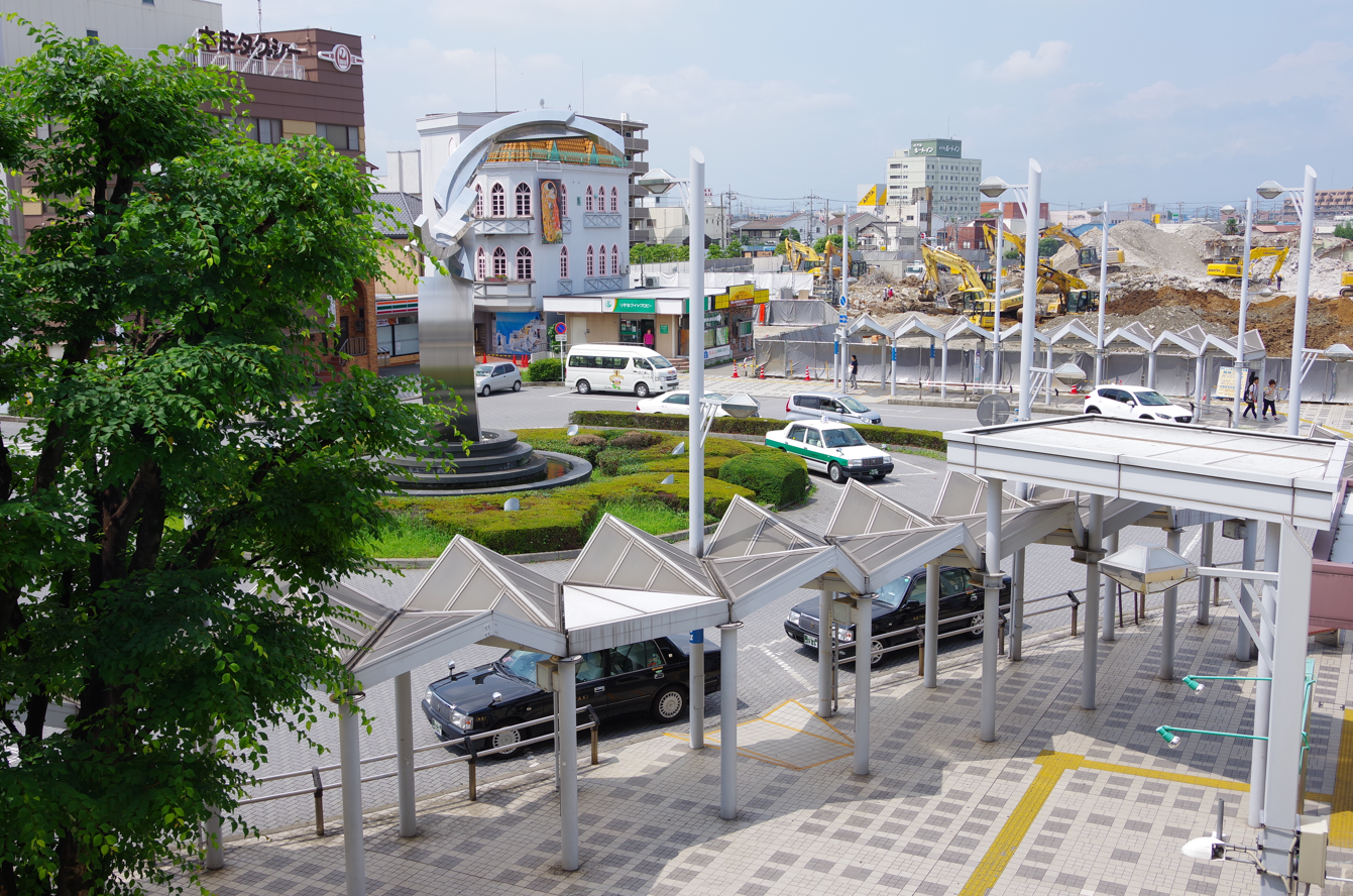 彗星をイメージしたモニュメント＠埼玉県本庄市・本庄駅南口　３