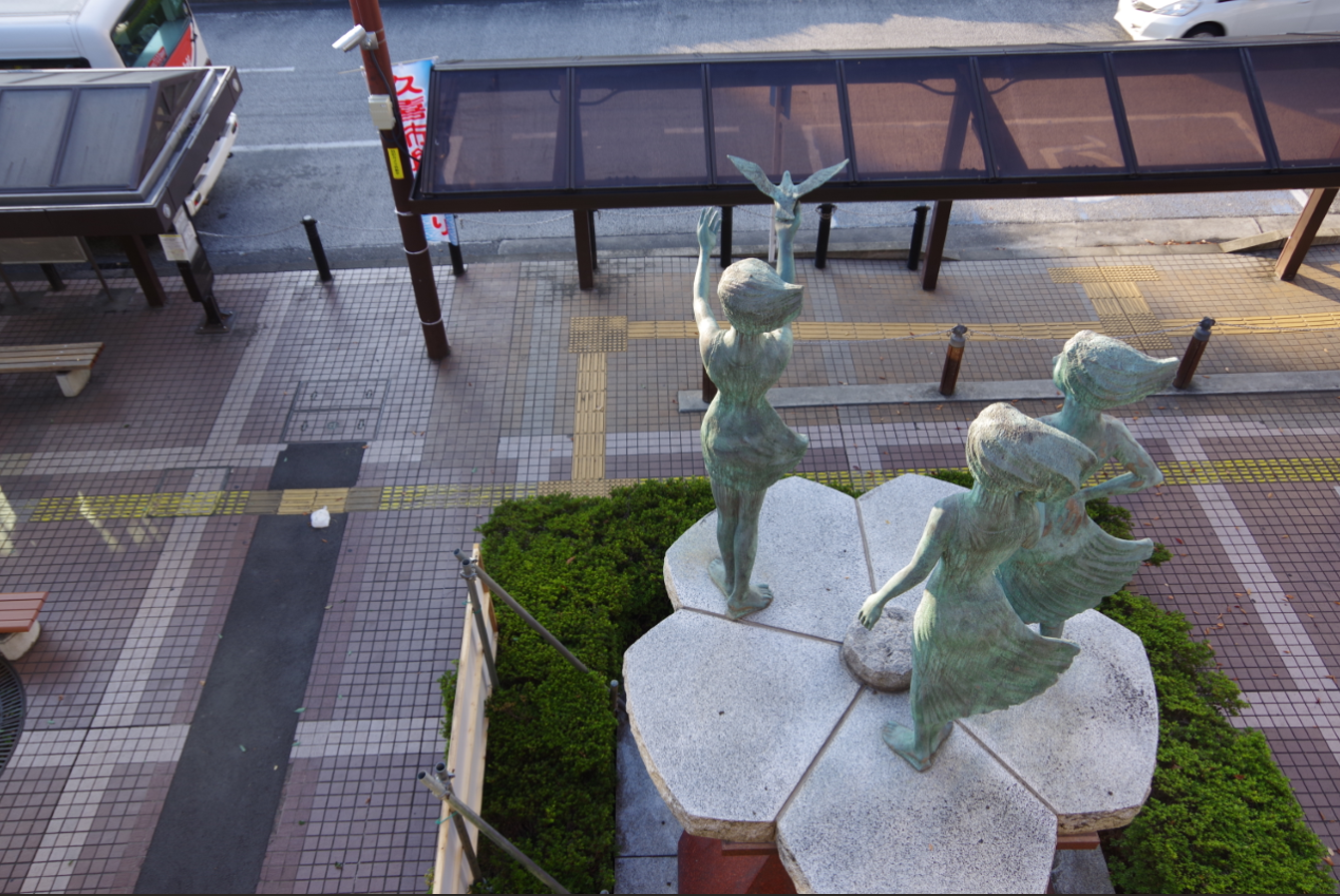 屋外彫刻『風の見える街』＠埼玉県久喜市・久喜駅西口　１