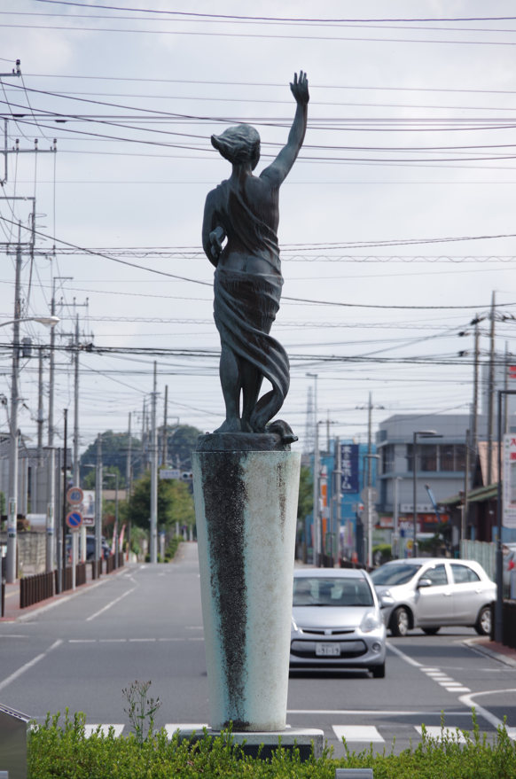 屋外彫刻『当方の門』＠栃木県下野市・小金井駅東口　７