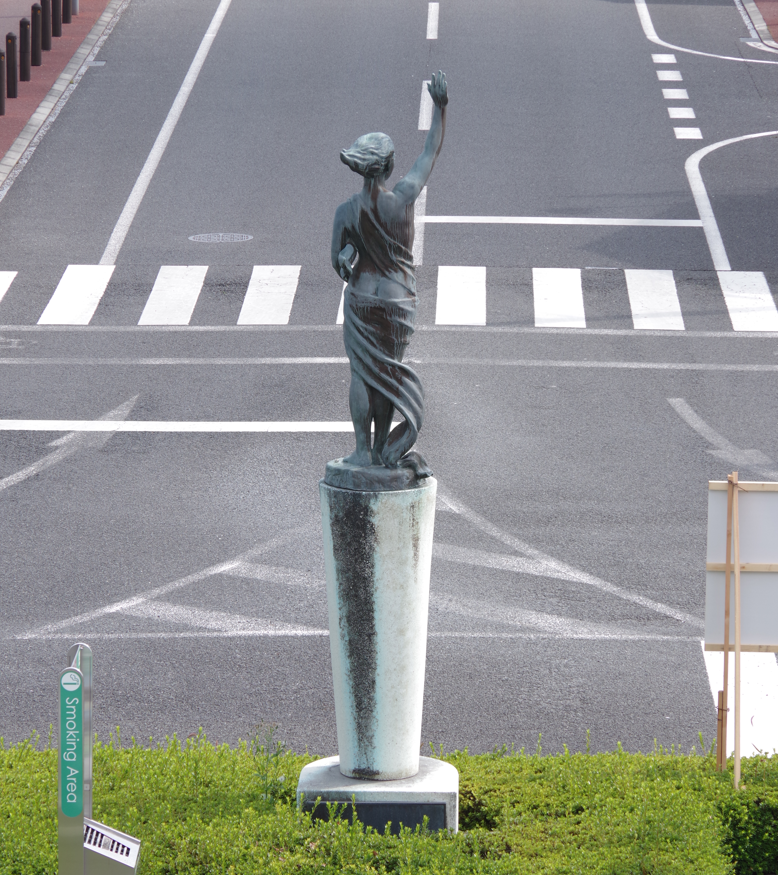 屋外彫刻『当方の門』＠栃木県下野市・小金井駅東口　８